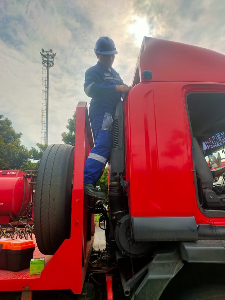 Pasang GPS Tracker dan Dashcam 4G Jawa Timur (11) Pasang GPS Tracker dan Dashcam 4G Jawa Timur (11)